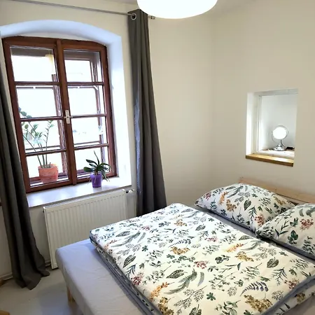 Sedlecka V Centru Kutne Hory Lägenhet *